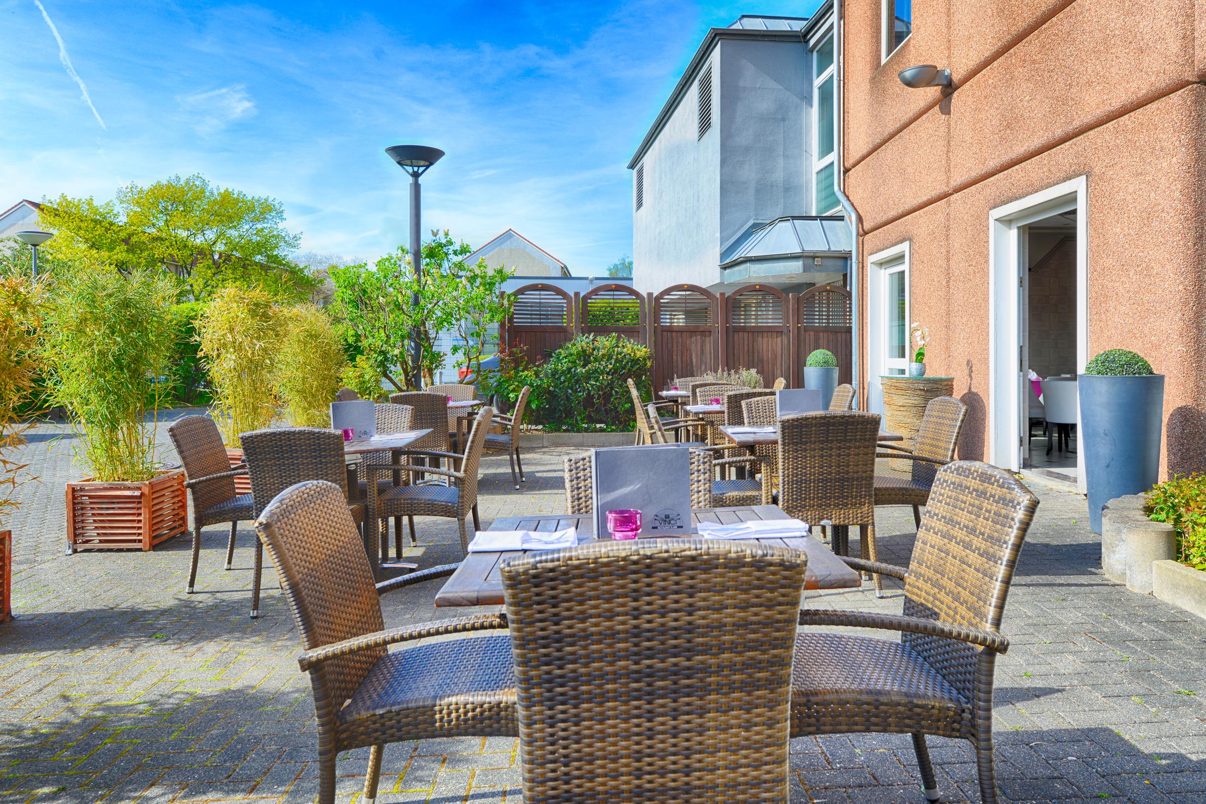 Leonardo Hotel Koeln Exterior photo