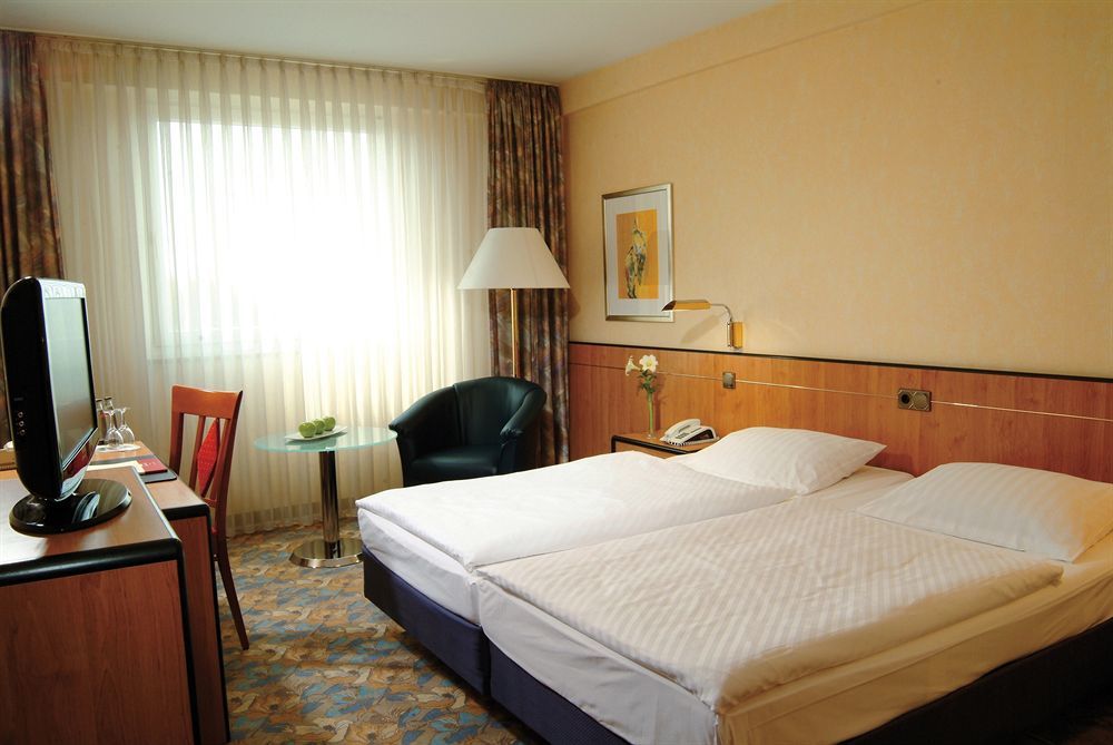 Leonardo Hotel Koeln Exterior photo